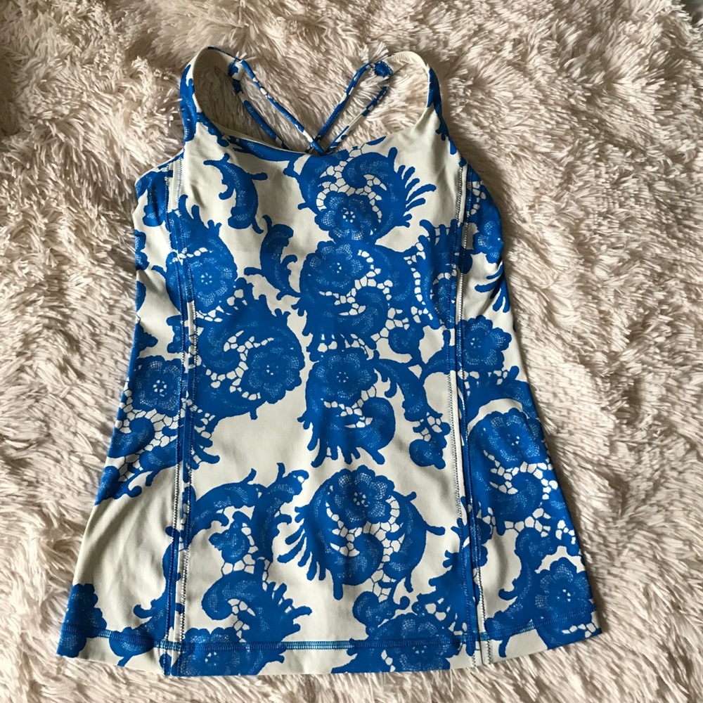 Lululemon Free to be tank